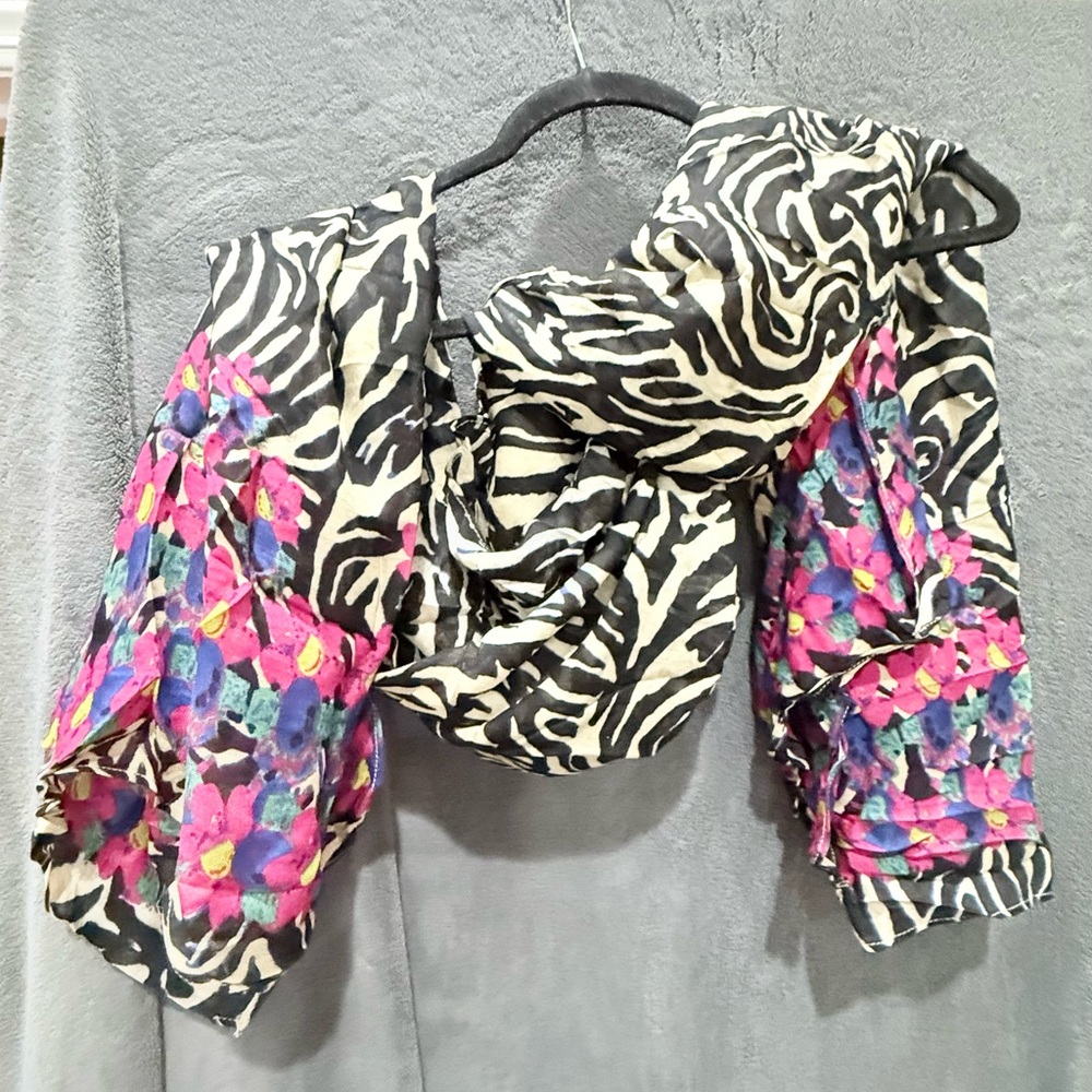 Stella & Dot Vibrant Patterned Scarf